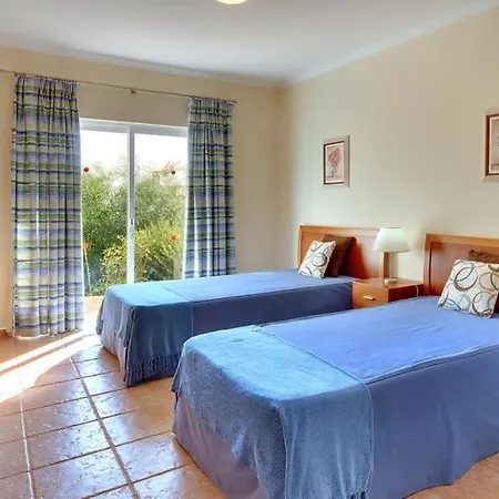 Sleeps 6 Pool Air Con Wifi Willa Patroves